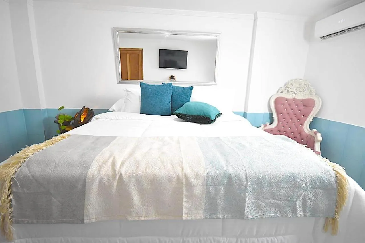 Cartagena Hotel Boutique - Manga - Tierra Del Mar - Colombia